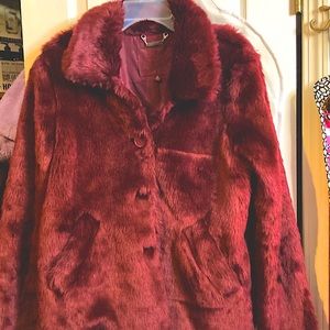 Jou Jou burgundy faux fur coat NEW WITHOUT TAGS! Size L